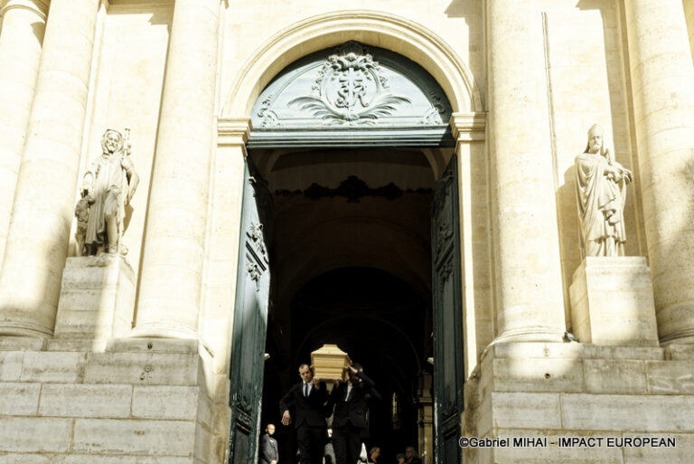 CATHERINE LACHENS OBSEQUES 18