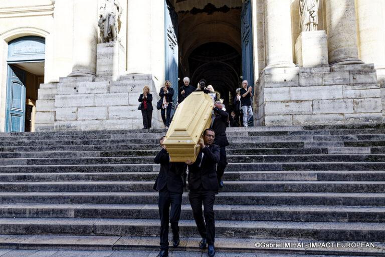 CATHERINE LACHENS OBSEQUES 21