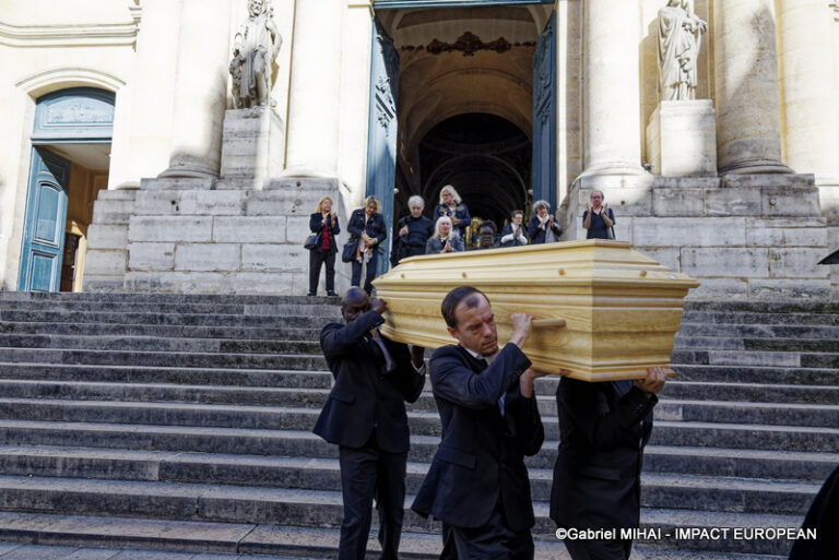 CATHERINE LACHENS OBSEQUES 23