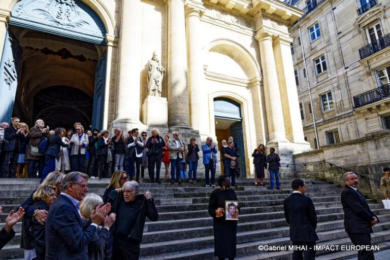 CATHERINE LACHENS OBSEQUES 33