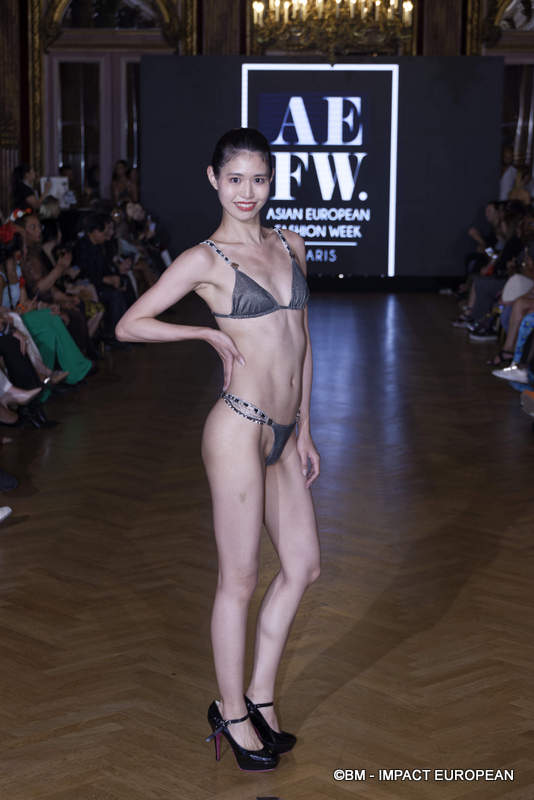 FASHION SHOW AEFW 100