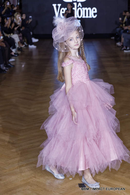 FASHION SHOW AEFW 188