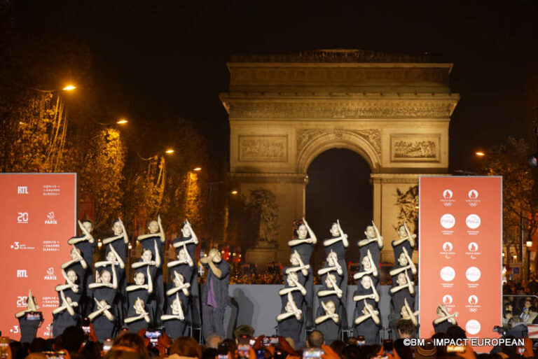 Illumination Champs-Elysées 04