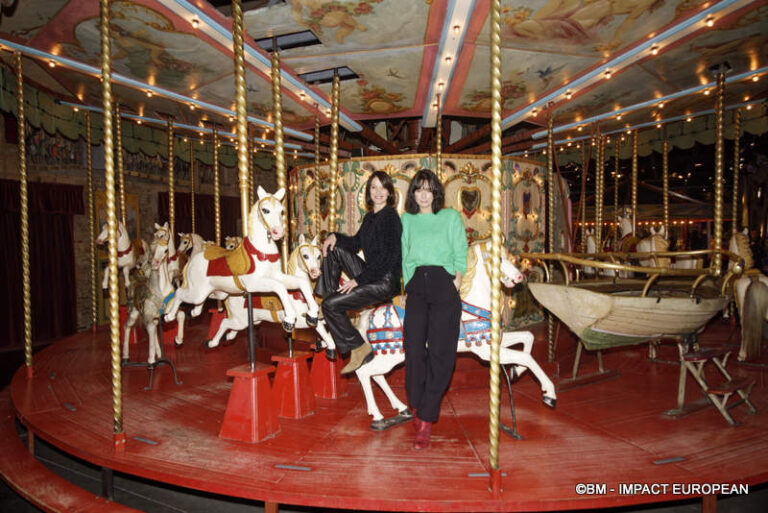 Pères Noël verts 2023 02