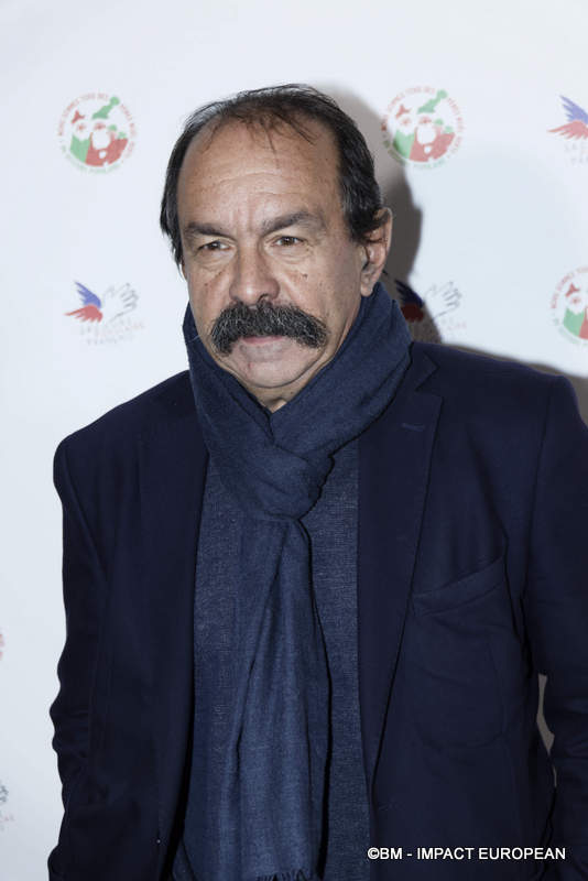 Pères Noël verts 2023 07