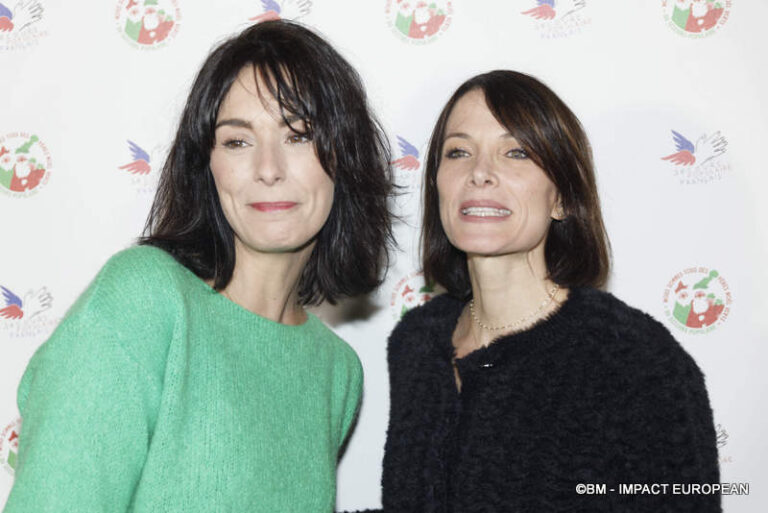 Pères Noël verts 2023 09