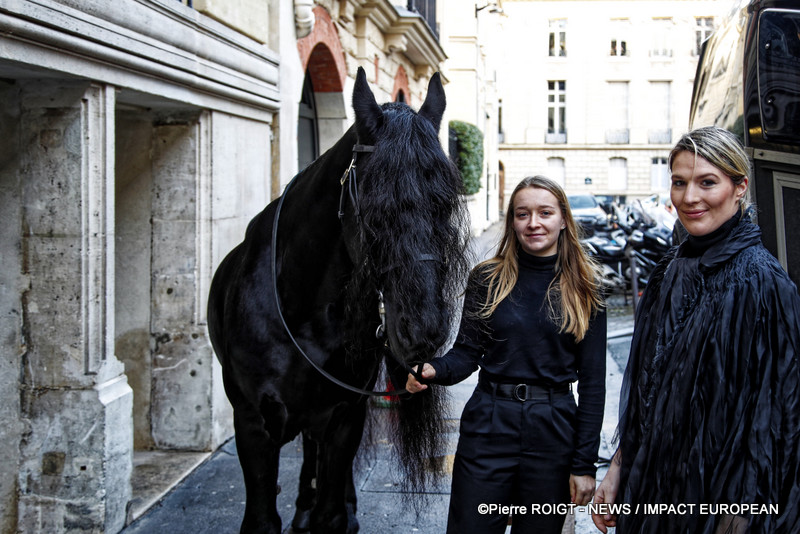 _27I8747Franck Sorbier MODE