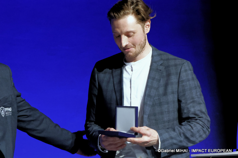 IMG_8518Trophée-hockey sur glace