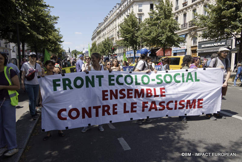 Marche contre l'extrême droite 03