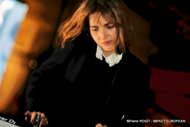 _27I3046champs elysee noel 2024