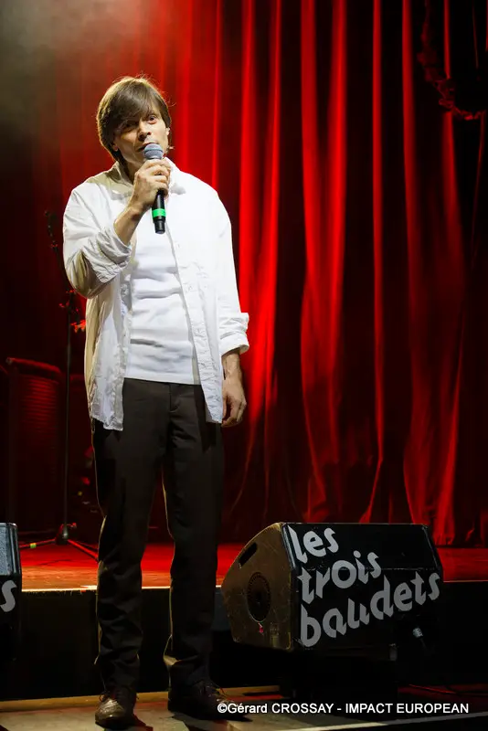 Paris, France. 10th Oct, 2024. Singer Lionel Langlais performs on October 11, 2024 at the Trois Baudets in Pigalle district in Paris, France. Credit: Gerard Crossay