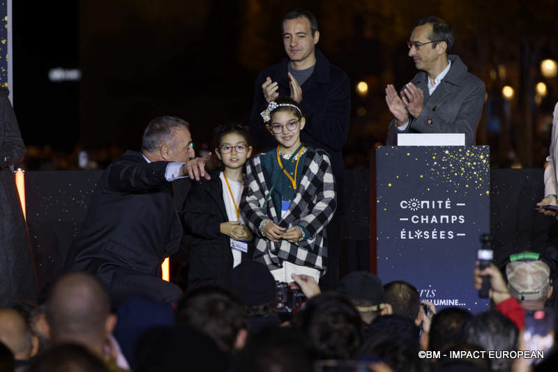 Illuminations Champs-Elysées 009