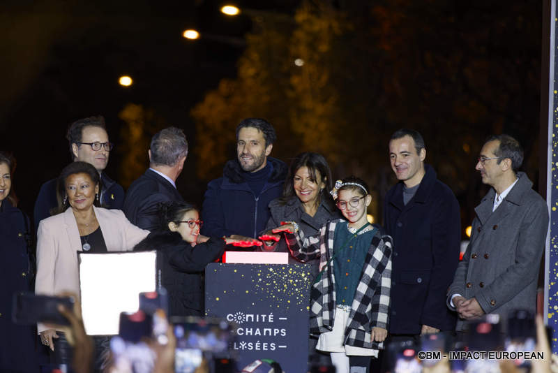 Illuminations Champs-Elysées 019