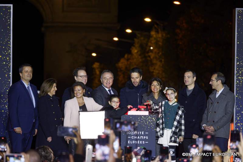 Illuminations Champs-Elysées 021