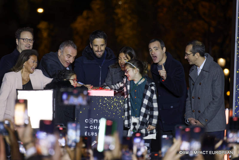 Illuminations Champs-Elysées 023