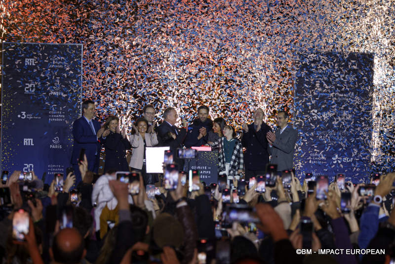 Illuminations Champs-Elysées 025