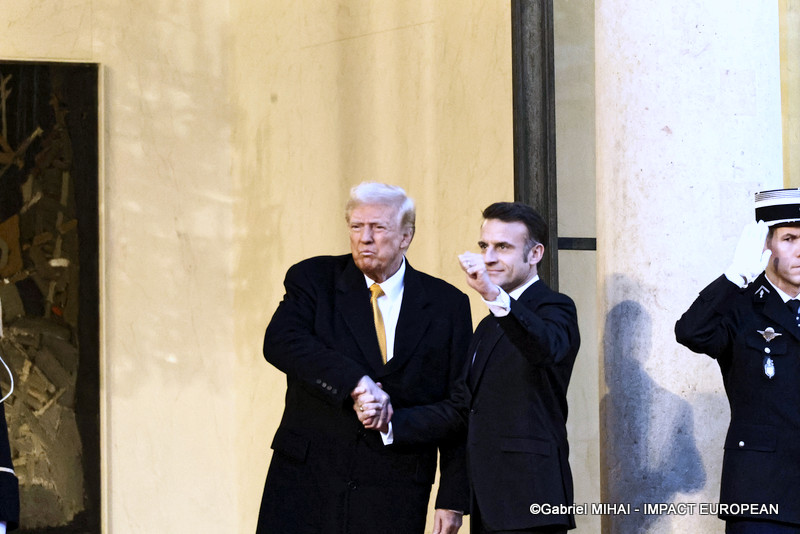 Le président américain élu Donald Trump et le président français Emmanuel Macron