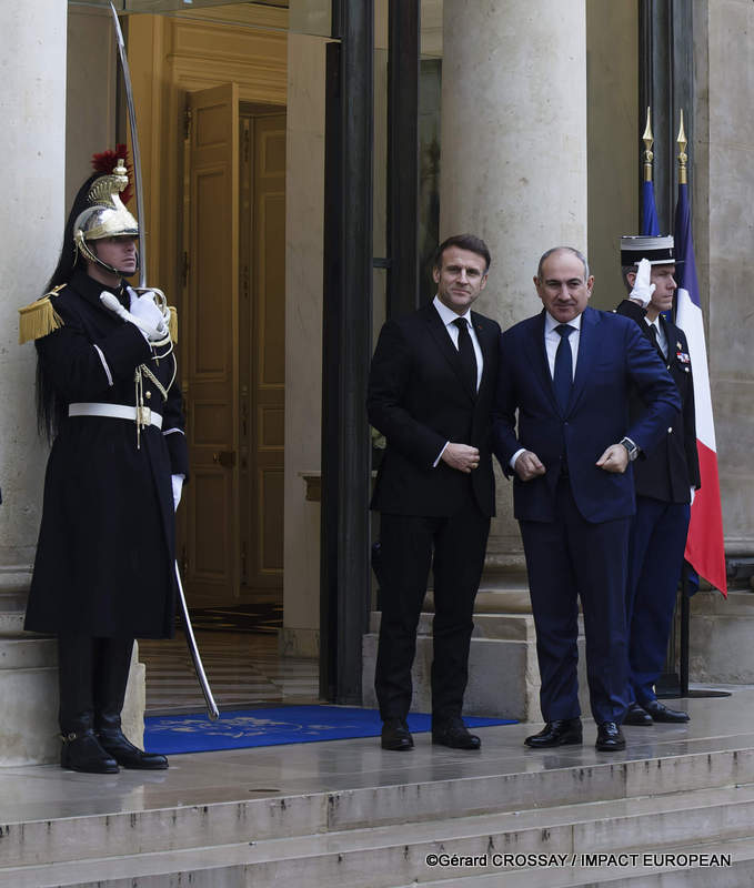 Emmanuel Macron et Nikol Pachinian, Premier ministre de la
République d’Arménie