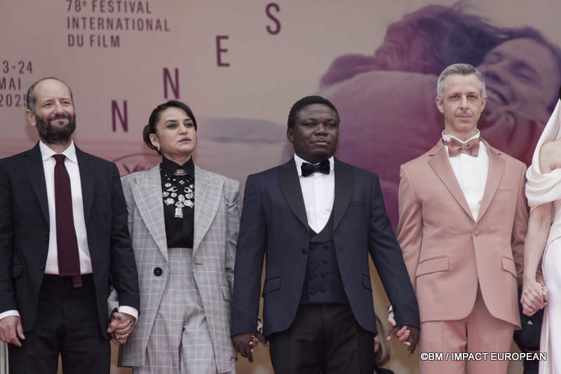 Carlos Reygadas, Payal Kapadia, Dieudo Hamadi, Jeremy Strong, - Montée des marches du film « Partir un jour » pour la cérémonie d’ouverture du 78ème Festival International du Film de Cannes
