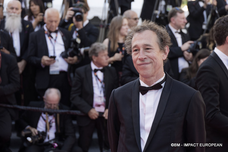 Tapis rouge de cloture 0007