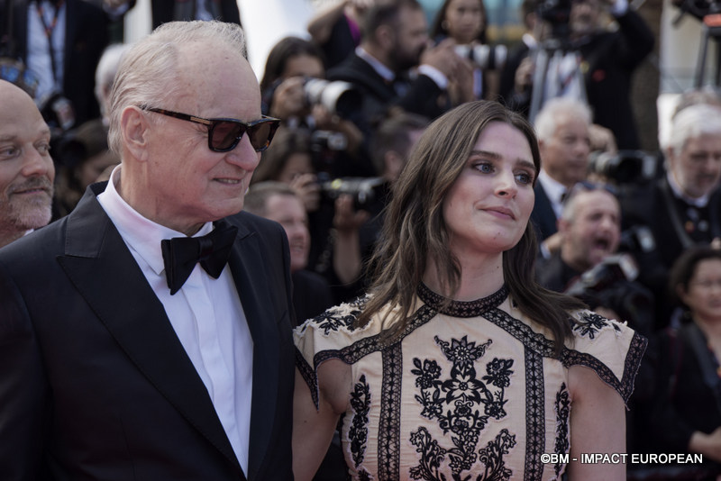 Tapis rouge de cloture 0019