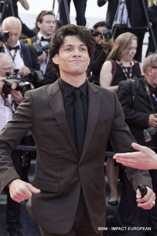 Tapis rouge de cloture 0032