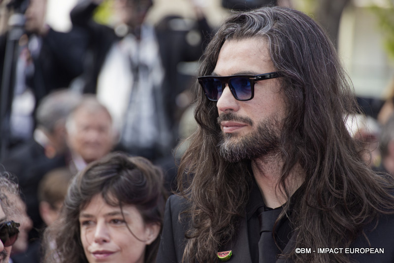 Tapis rouge de cloture 0036