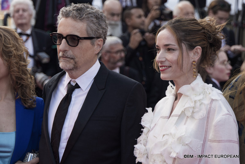 Tapis rouge de cloture 0039