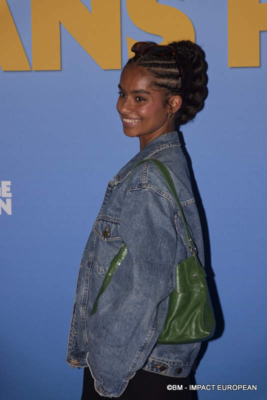 Eva Vincent assiste à la première de « Un Mariage Sans Fin » au Max Linder le 06 mai 2025 à Paris
