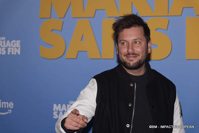 Maxime Gueny assiste à la première de « Un Mariage Sans Fin » au Max Linder le 06 mai 2025 à Paris