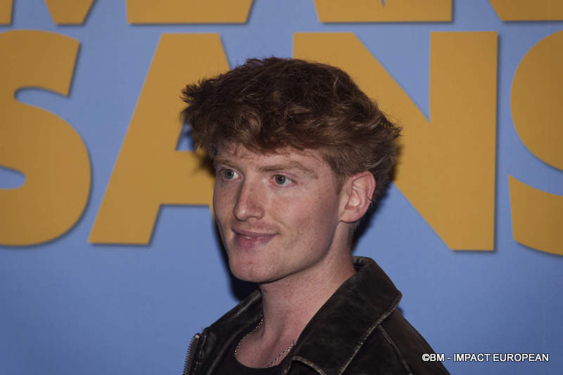 Elliott Schmitt assiste à la première de « Un Mariage Sans Fin » au Max Linder le 06 mai 2025 à Paris