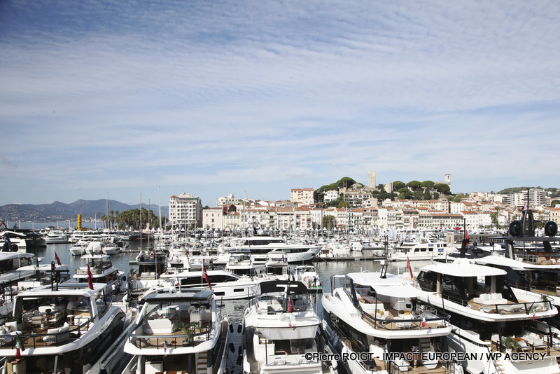 Superyacht au Cannes Yachting Festival 2025
