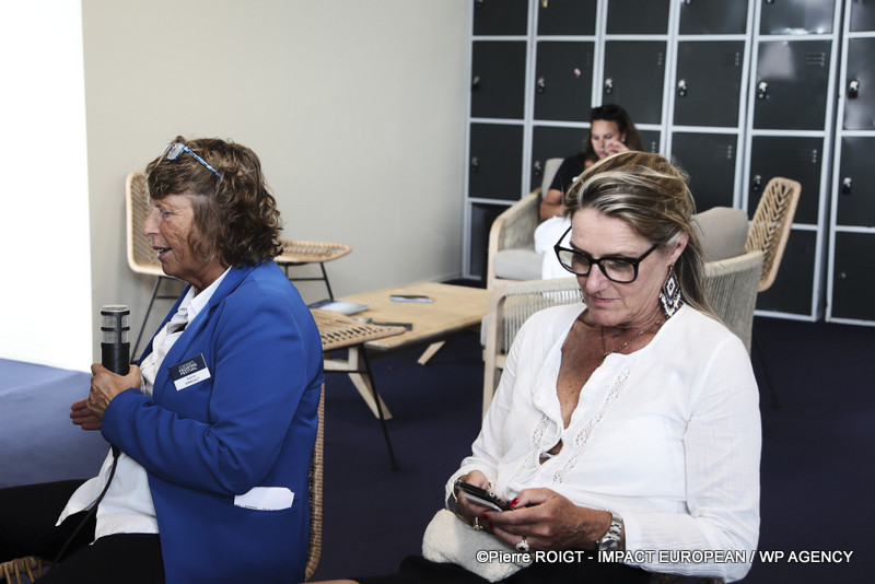 Sylvie Ernoult (directrice sortante) et de Constance Brément (nouvelle directrice)