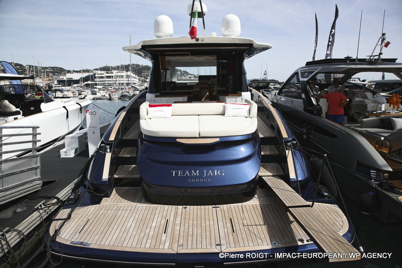 Superyacht au Cannes Yachting Festival 2025