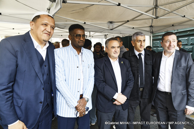 L'ambassadeur d'Israël en France Joshua L. Zarka et l'imam Hassen Chalghoumi