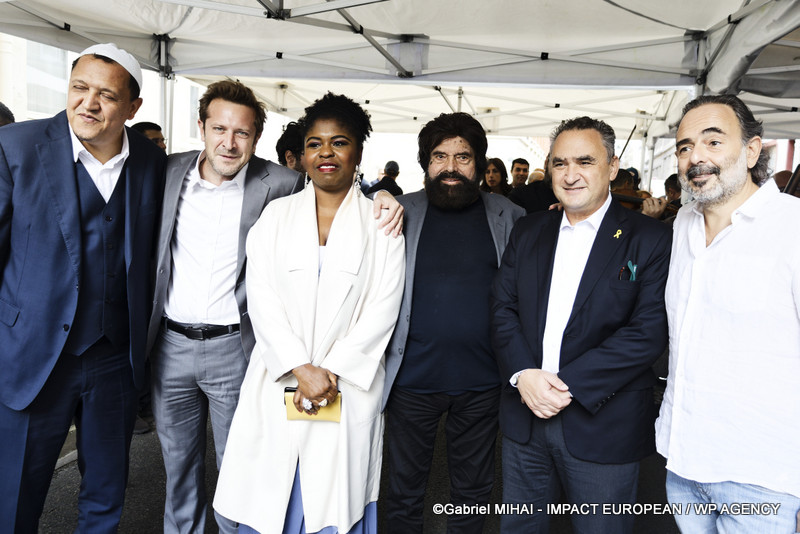 Imam Hassen Chalghoumi, Laurent Couson, Omo Bello,  Marek Halter et  l'ambassadeur d'Israël en France Joshua L. Zarka