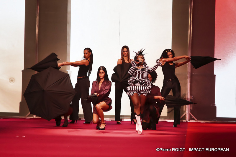 A27I1528ETAM PARIS FW 2025