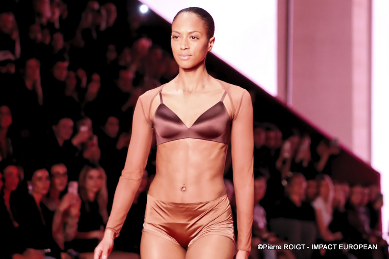 A27I1843ETAM PARIS FW 2025