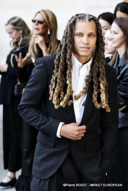 A27I2313Tom Ford PARIS FW2025