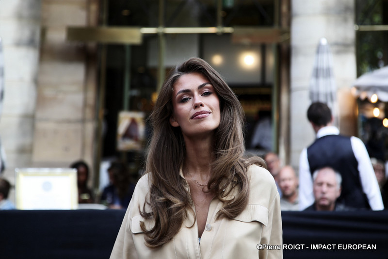 A27I2402PARIS FW ISABEL MARANT