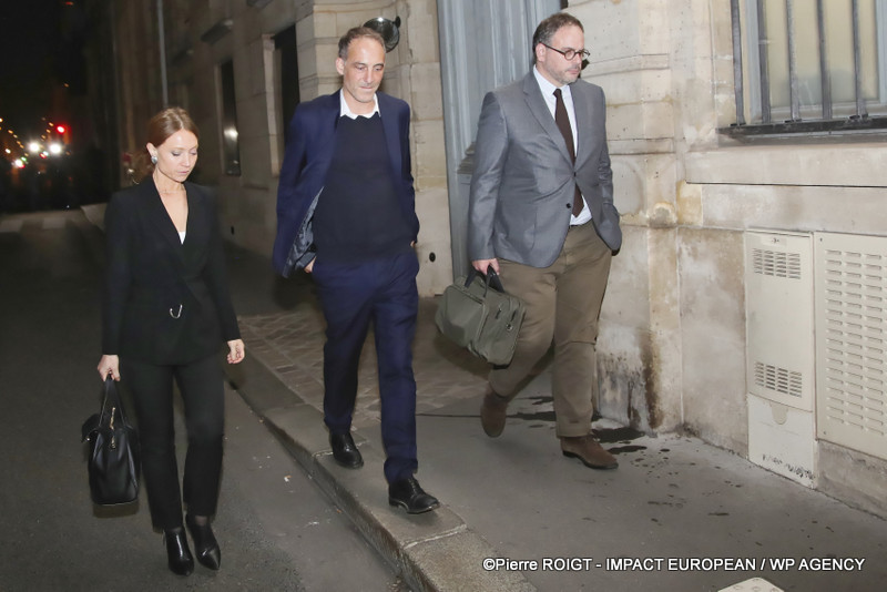 A27I4456Crise politique Matignon