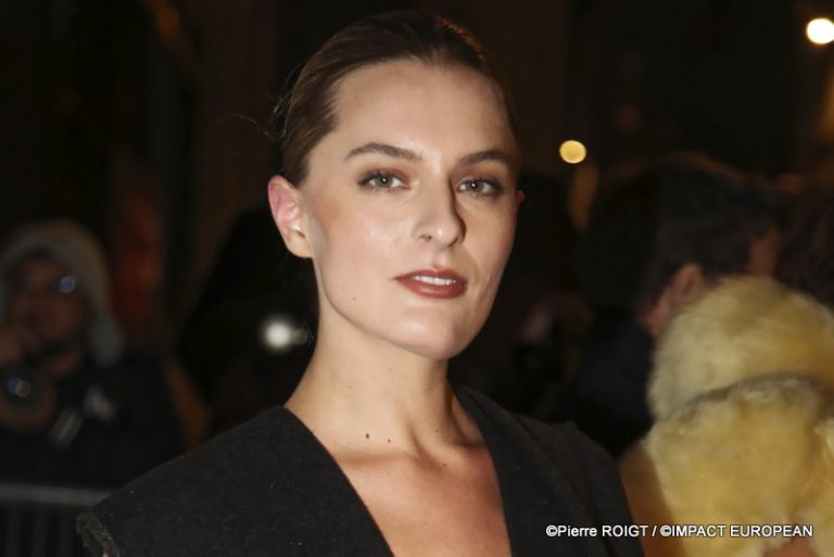 Victoria Beckam fwParis 3oct25 (8)