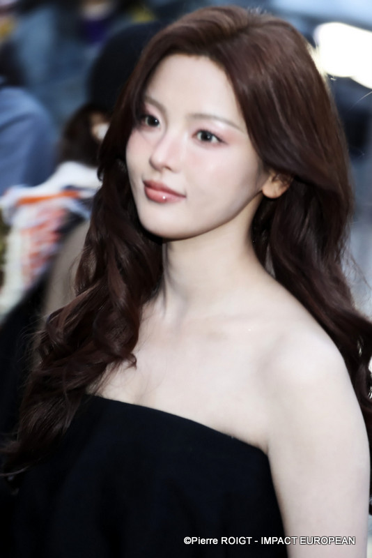 A27I3363balanciaga PARIS FW 2025