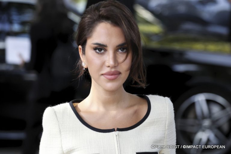 A27I4090Valentino FWPARIS 2025