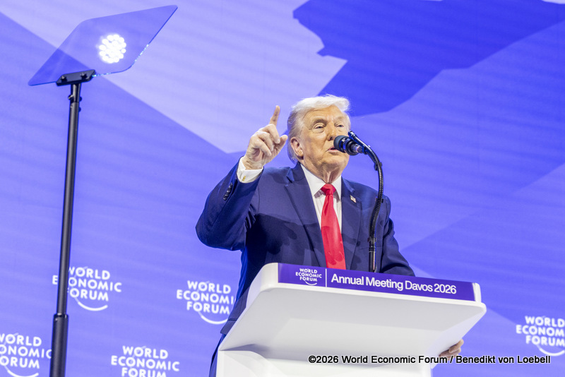 Special Address by Donald J. Trump, President of the United States of America session with Børge Brende, President and CEO, World Economic Forum, Switzerland; Donald J. Trump, President of the United States of America; Laurence Fink, Chair and CEO, BlackRock; Interim Co-Chair, World Economic Forum, BlackRock, USA; at the World Economic Forum Annual Meeting 2026 in Davos-Klosters, Switzerland, on 21/1/2026 from 14:30 to 15:15 in the Congress Centre – Congress Hall (Zone C), Plenary. (special address/usa). ©2026 World Economic Forum / Benedikt von Loebell