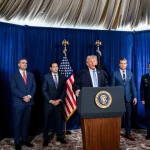 Donald Trump s'exprime lors d'une conférence de presse à la suite de l'opération