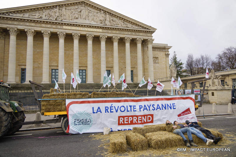 Tracteurs a Paris 0002