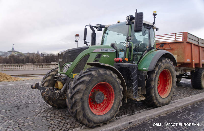 Tracteurs a Paris 0016