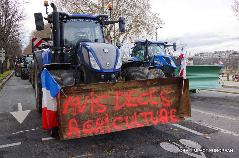 Tracteurs a Paris 0045