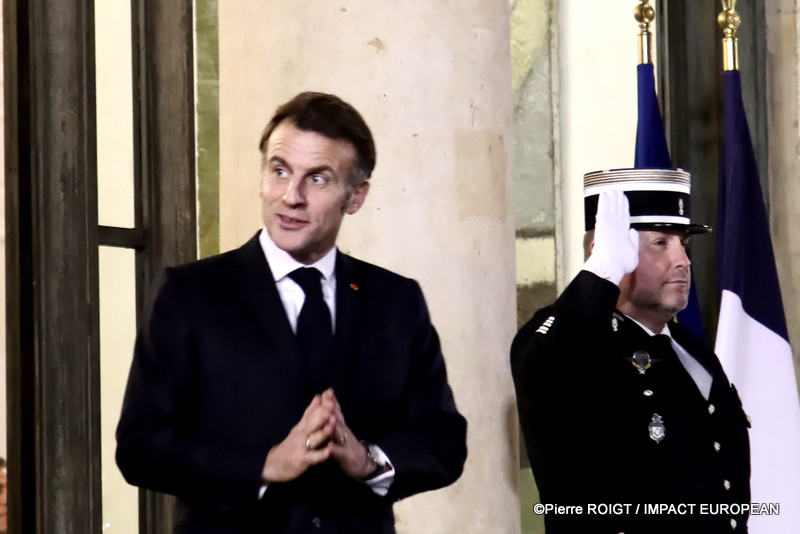 A27I0225Emmanuel Macron